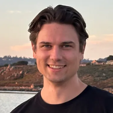 Consti, Co-Founder @ pagent